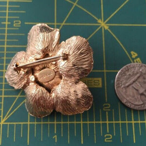 Vintage Jewelry - vintage gold tone flower brooch pin Vintage Jewelry - vintage gold tone flower brooch pin